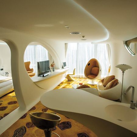 Guangzhou Planet Hotel Room photo