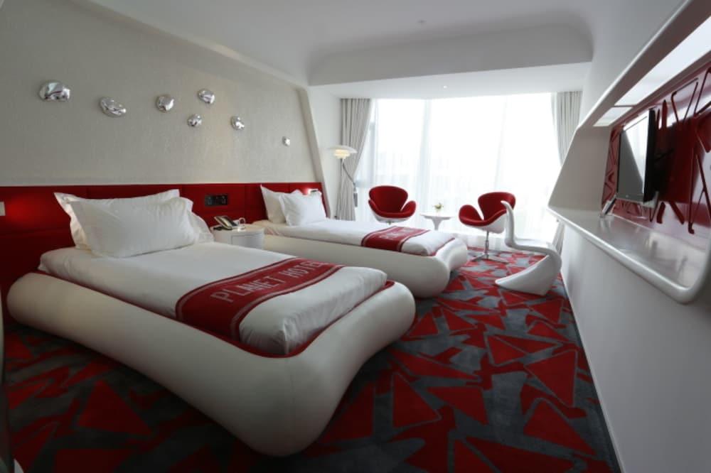 Guangzhou Planet Hotel Exterior photo